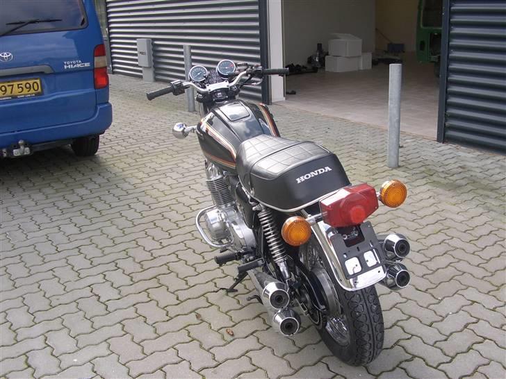 Honda 750 four K projekt igang - færdiglavet.. :) det er så billeder taget d. 21/3  2010  billede 19