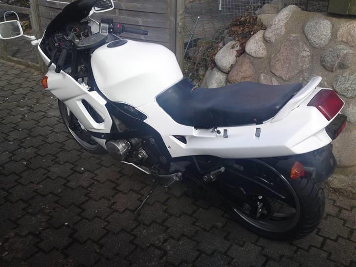 Kawasaki zzr600 (zx-6) billede 3