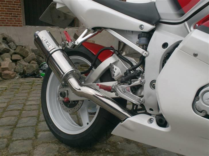 Yamaha YZF R6 *DØD* billede 5