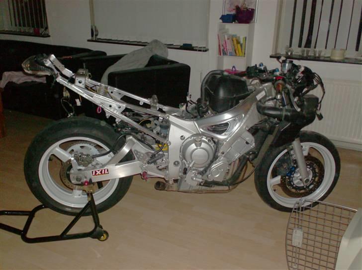 Yamaha YZF R6 *DØD* billede 9