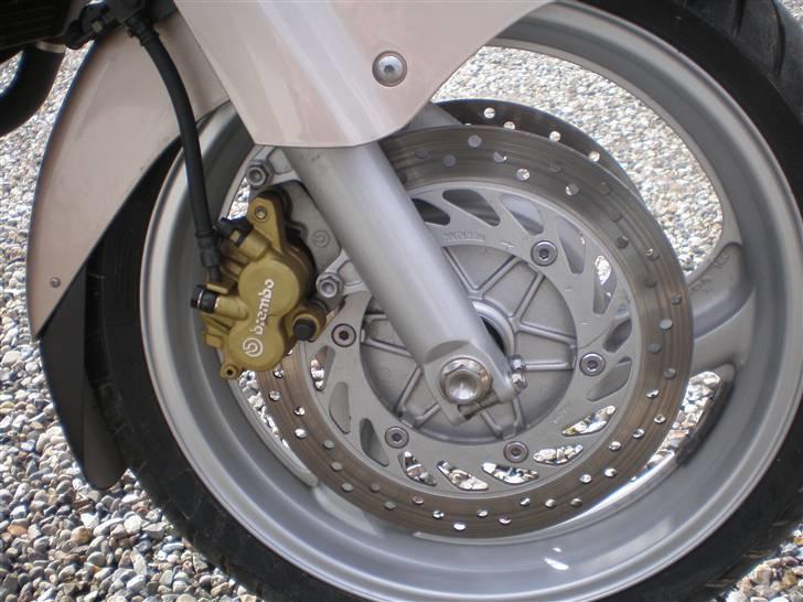 Honda Deauville NT650V  SOLGT - Brembo calibre i front billede 10