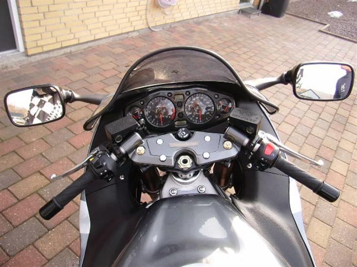 Suzuki Hayabusa (solgt) billede 5