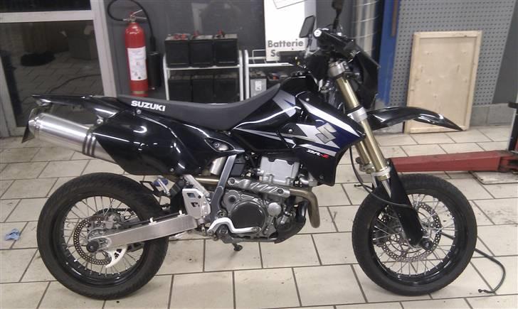 Suzuki Dr-z 400 sm billede 2