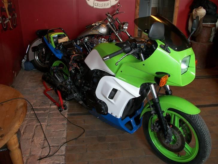 Kawasaki GPZ 1100 *SOLGT* billede 2