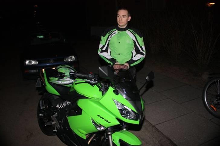 Kawasaki ER 6-f (solgt) - Lige da jeg havde fået den :) billede 4