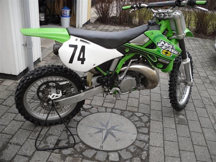 Kawasaki KX 250 (solgt) - Home made fod.   (før jeg så i biltema kunne denne købes for "kun" 80 kr.) billede 18