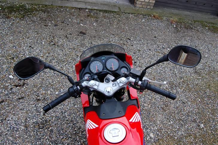 Honda CBR 125R billede 4