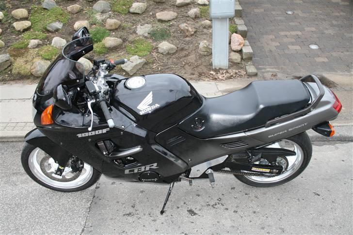 Honda CBR 1000 F billede 2