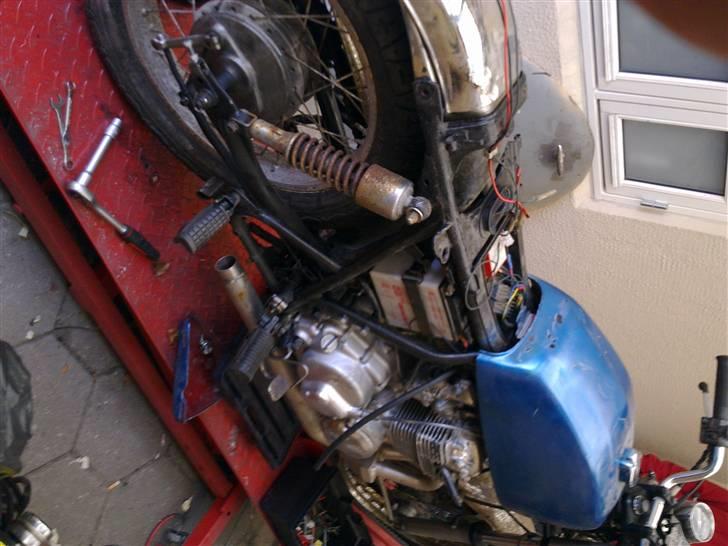 Honda cb 400 F SOLGT billede 7