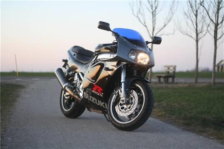 Suzuki gsxr 750 W (Solgt) billede 1