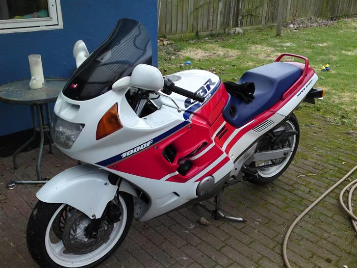 Honda CBR 1000 F SC 24(solgt) billede 1