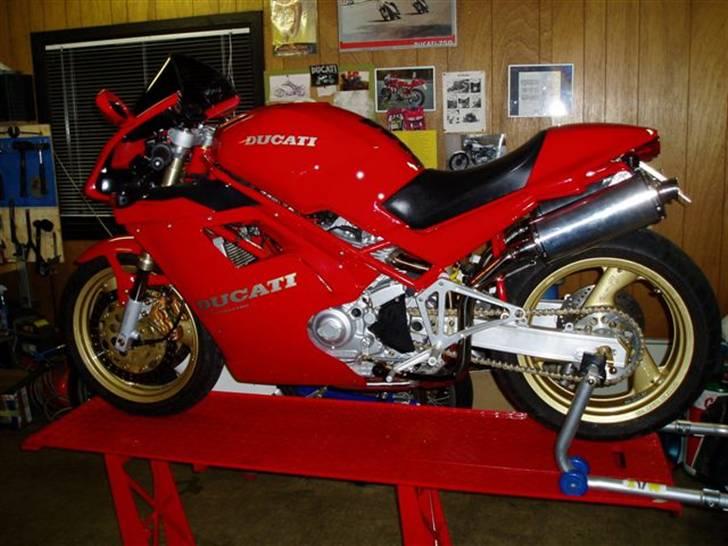 Ducati Monster 900 (916) billede 10