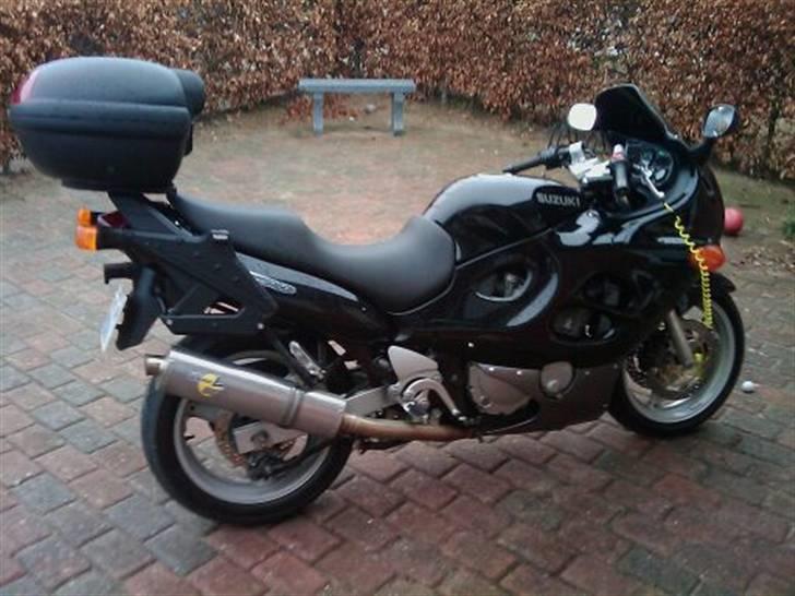 Suzuki gsx 750f billede 2