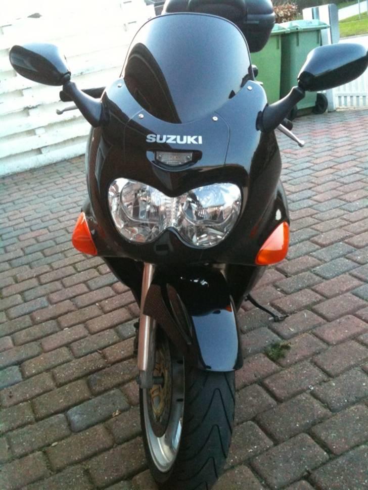 Suzuki gsx 750f billede 3