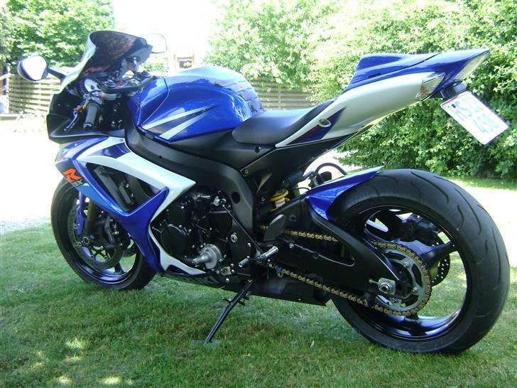 Suzuki Gsxr 750 K7  Solgt billede 2