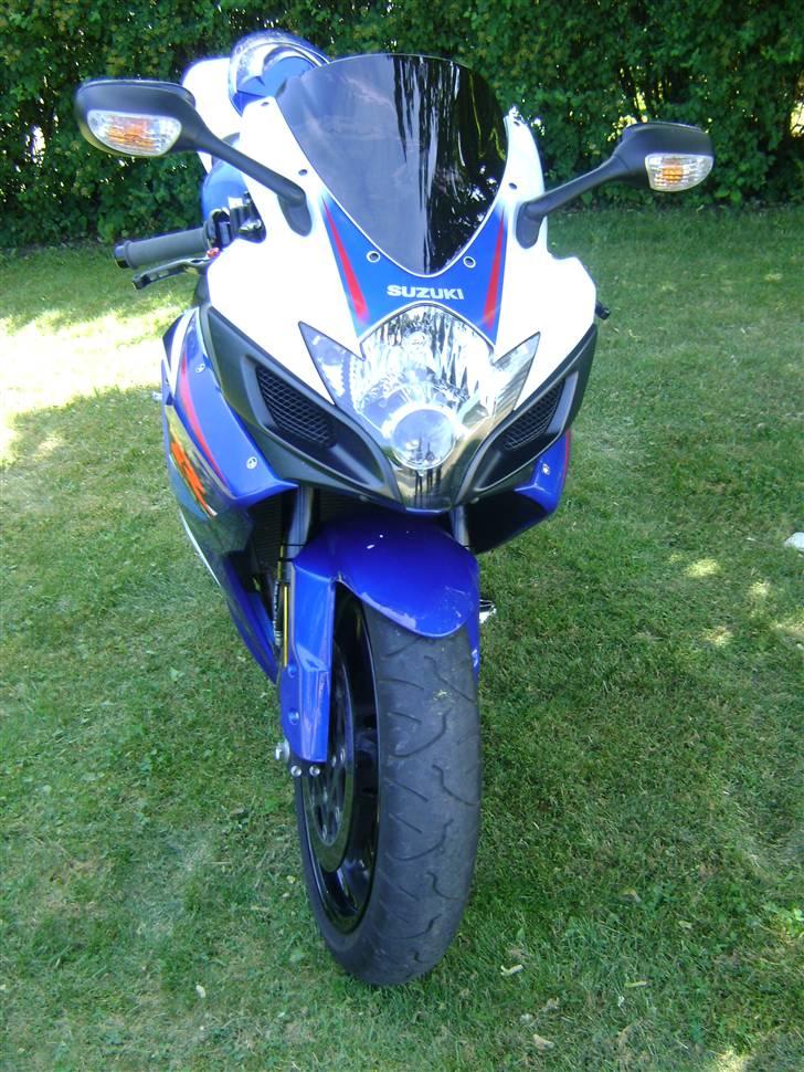 Suzuki Gsxr 750 K7  Solgt billede 9