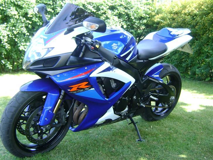 Suzuki Gsxr 750 K7  Solgt billede 10