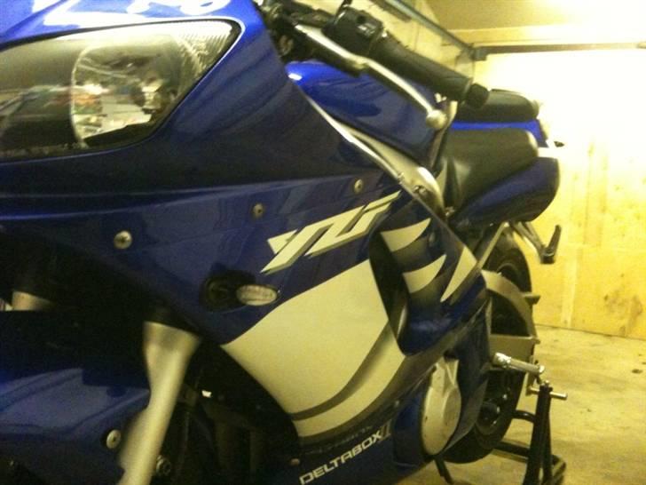 Yamaha YZF-R 6 billede 13