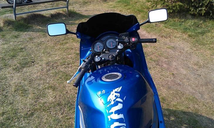 Suzuki RF 600 R "Solgt" billede 8