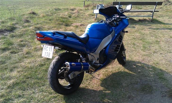 Suzuki RF 600 R "Solgt" billede 9