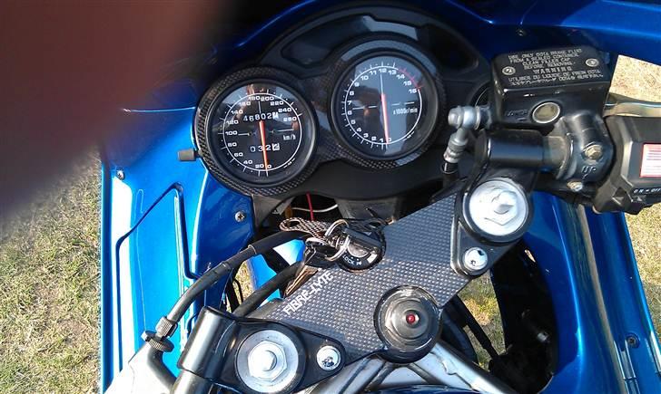 Suzuki RF 600 R "Solgt" billede 12