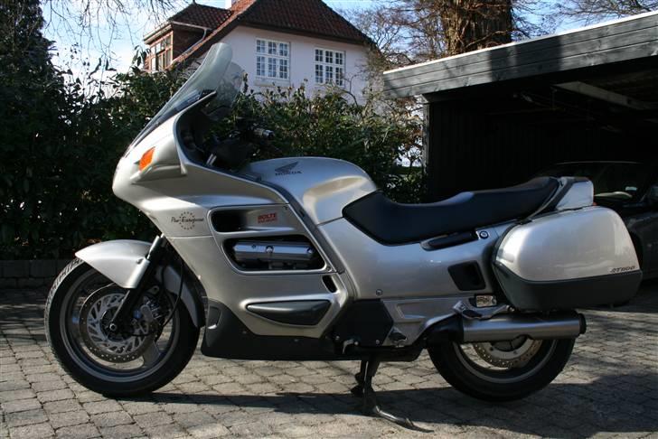 Honda ST 1100 Pan European billede 2