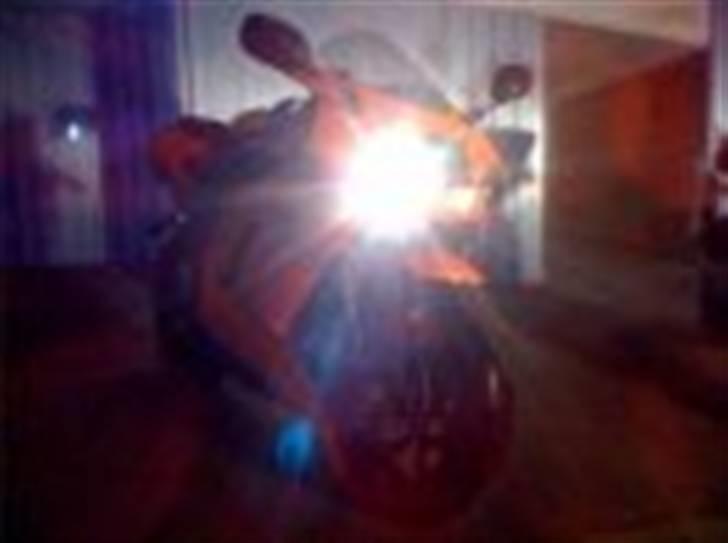 Kawasaki ZX6R billede 11