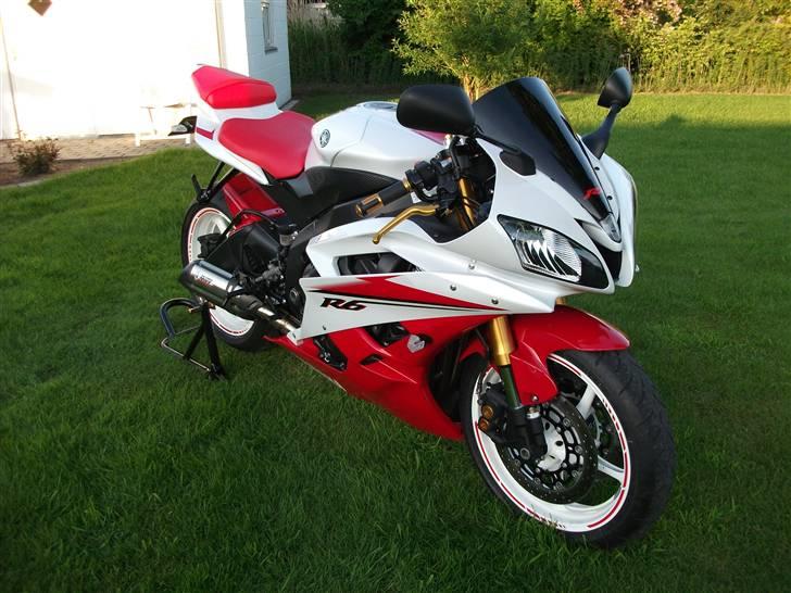 Yamaha R6 billede 8