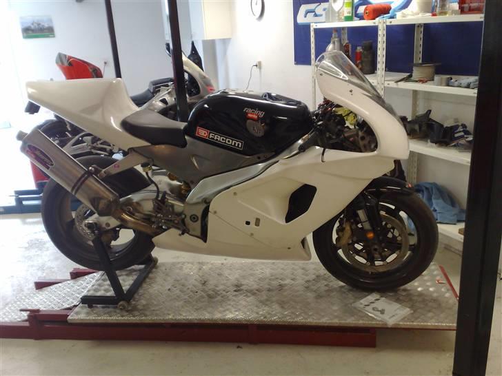 Aprilia RSV Mille  billede 8