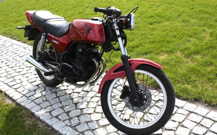 Honda CB 250 RS billede 3