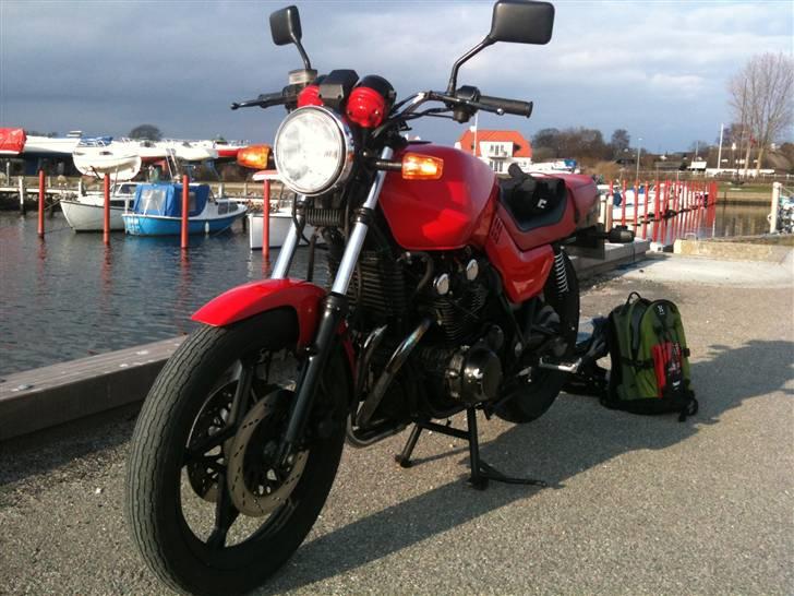 Suzuki GS650G Katana SOLGT billede 3