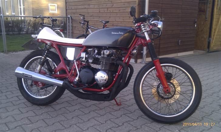 Honda cb 550 f - Nu som "caff racer" billede 1