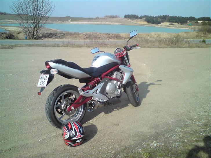 Kawasaki ER 6N billede 3