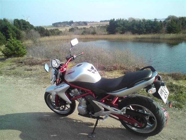 Kawasaki ER 6N billede 7