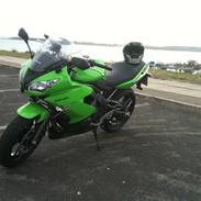 Kawasaki er6f