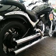 Suzuki M800