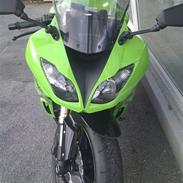 Kawasaki ZX6R