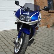 Suzuki GSXR 400R
