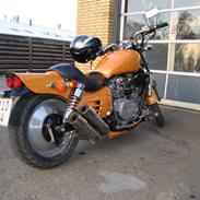 Honda supermagna