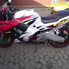 Honda cbr 600 f3