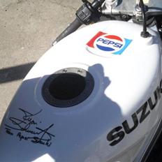 Suzuki RGV 250