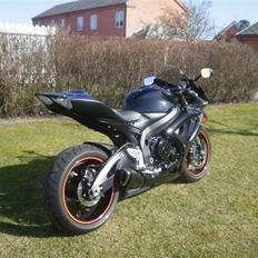 Suzuki GSXR 600 K7