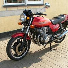 Honda CB 750F