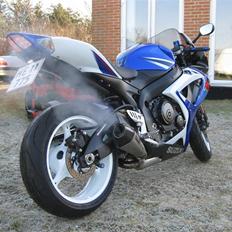 Suzuki gsxr 750