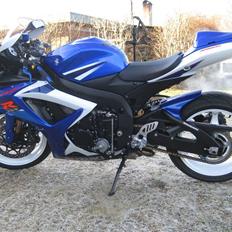 Suzuki gsxr 750