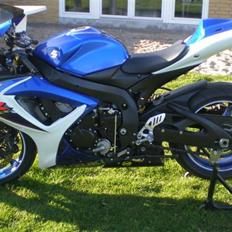 Suzuki GSXR 600ccm K7 Solgt.