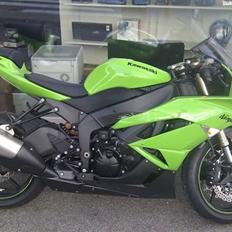 Kawasaki ZX6R