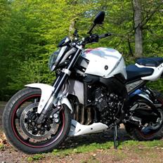 Yamaha FZ1-N Rizoma solgt
