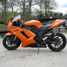 Kawasaki ninja zx6r