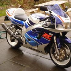 Suzuki gsx-r 750 srad